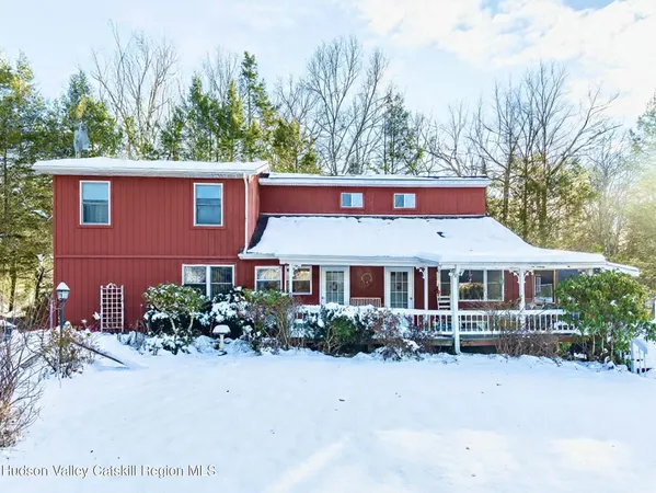 $579,000 | 28 John Carle Road, Saugerties, NY 12477