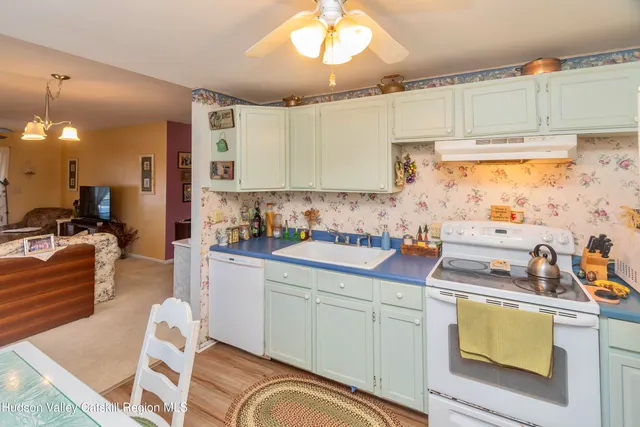 $599,000 | 28 John Carle Road, Saugerties, NY 12477