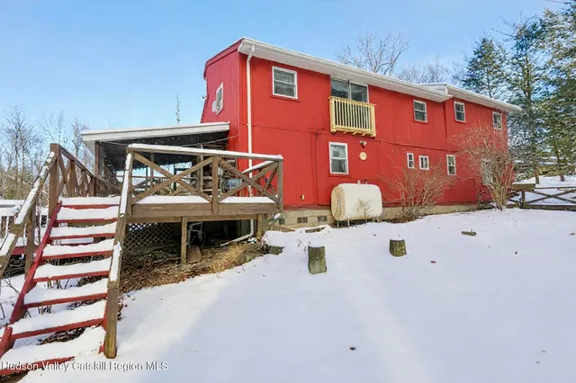 $599,000 | 28 John Carle Road, Saugerties, NY 12477