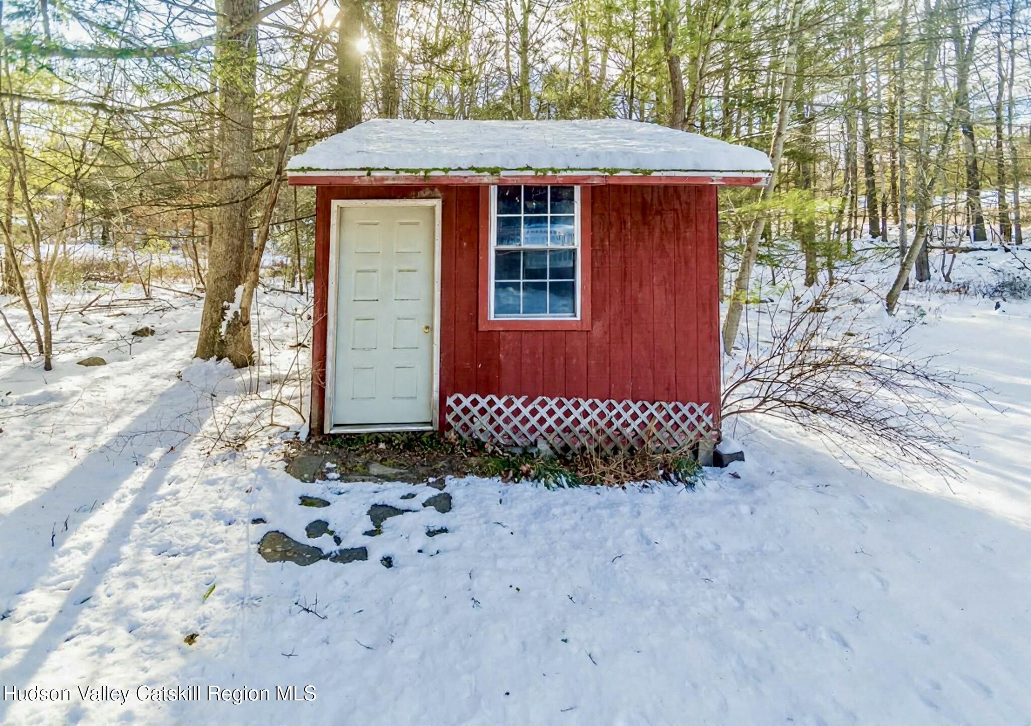 28 John Carle Road Saugerties, NY 12477 - Photo 8 of 51 IMG_5238