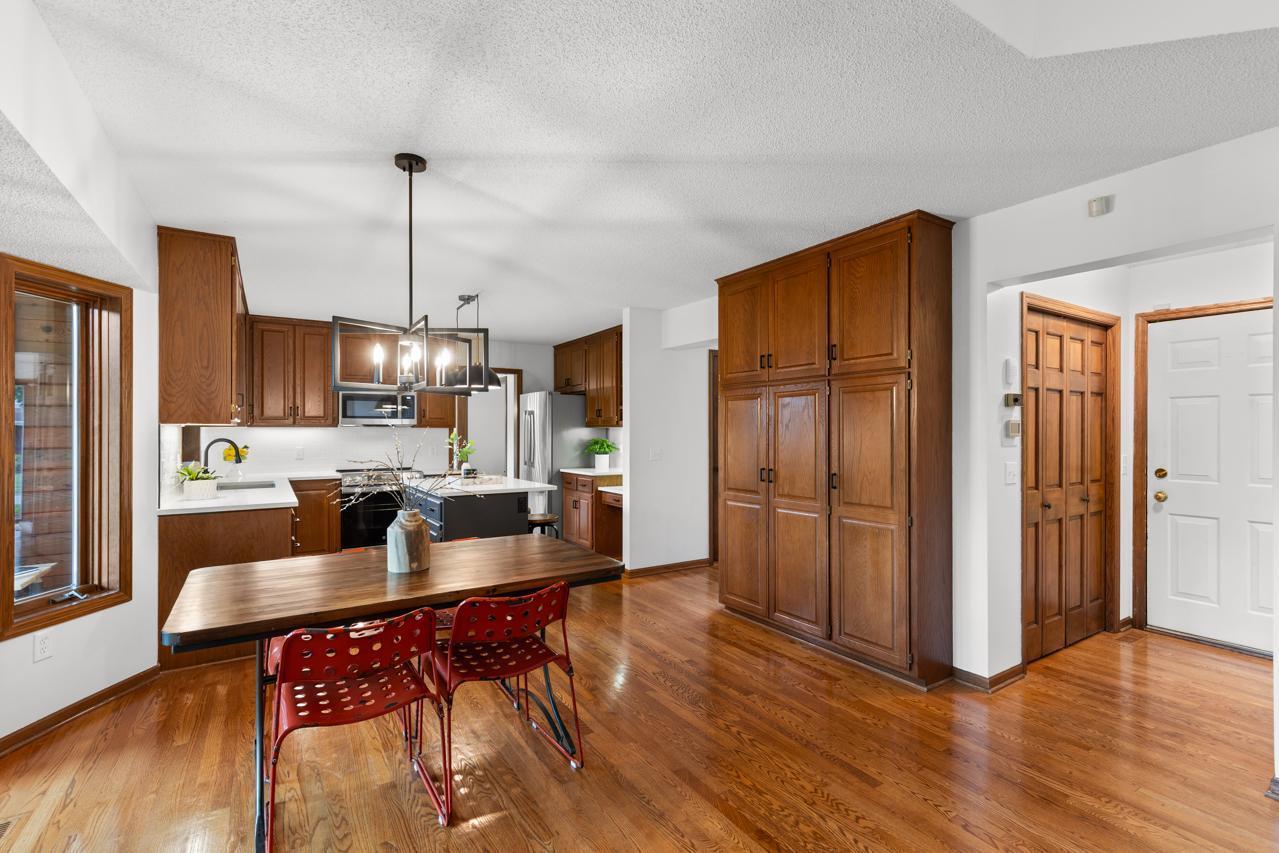 16812 Weston Bay Road Eden Prairie, MN 55347 - Photo 12 of 44 Gallery Image 12