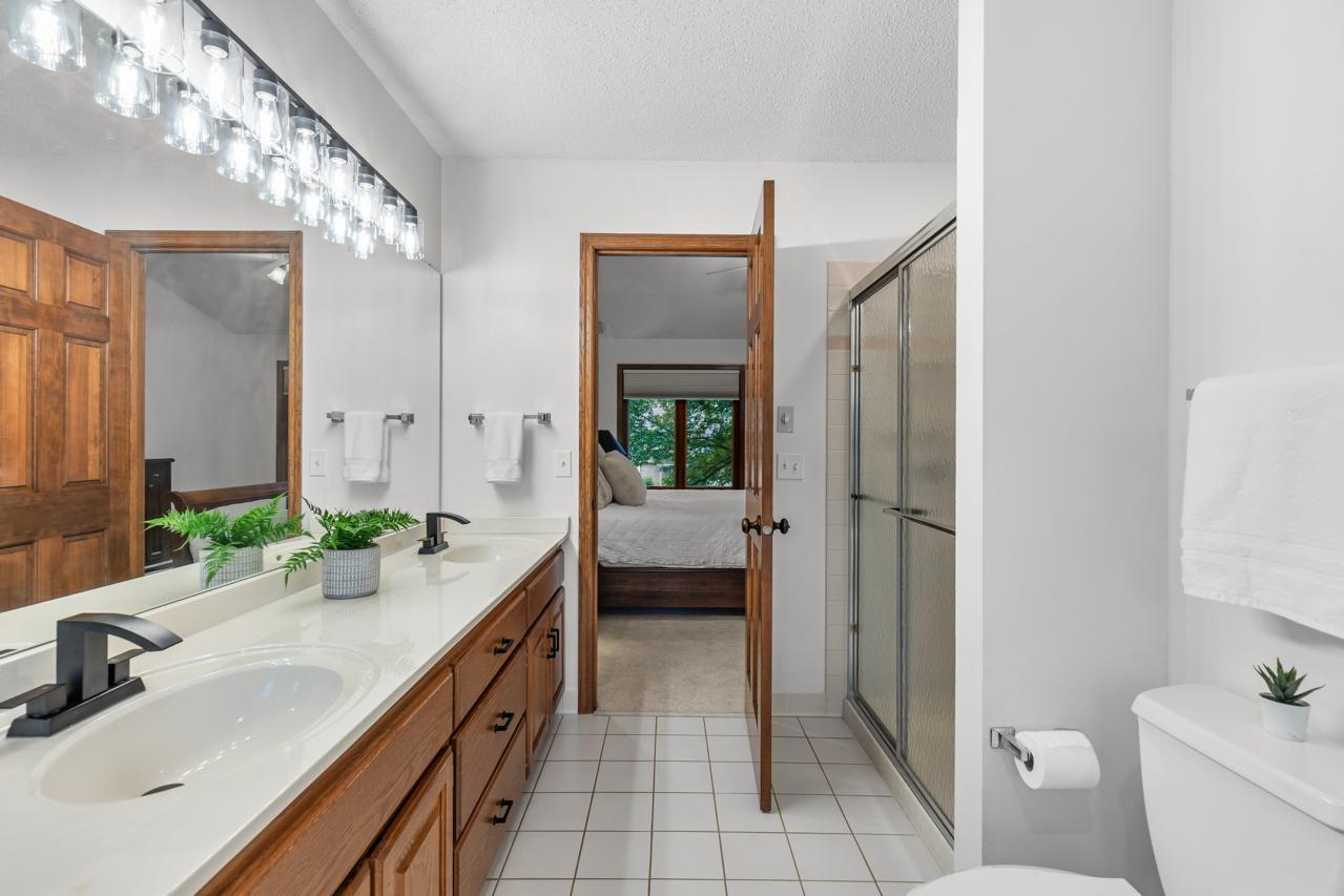16812 Weston Bay Road Eden Prairie, MN 55347 - Photo 27 of 44 Gallery Image 27