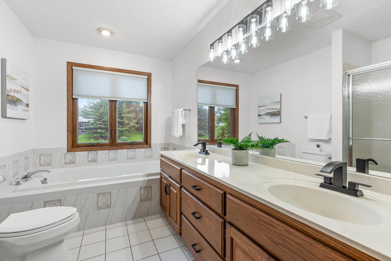 16812 Weston Bay Road Eden Prairie, MN 55347 - Photo 28 of 44 Gallery Image 28