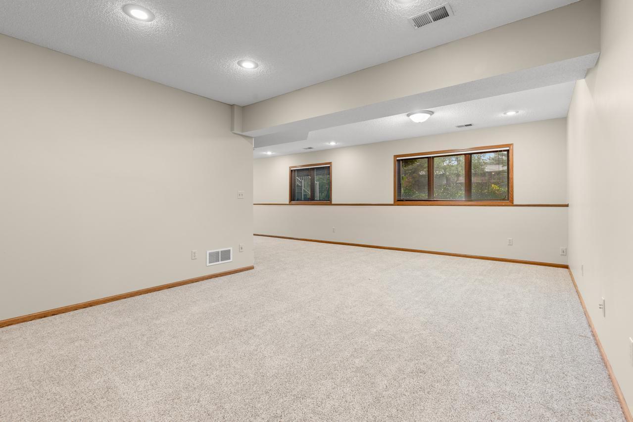 16812 Weston Bay Road Eden Prairie, MN 55347 - Photo 38 of 44 Gallery Image 38