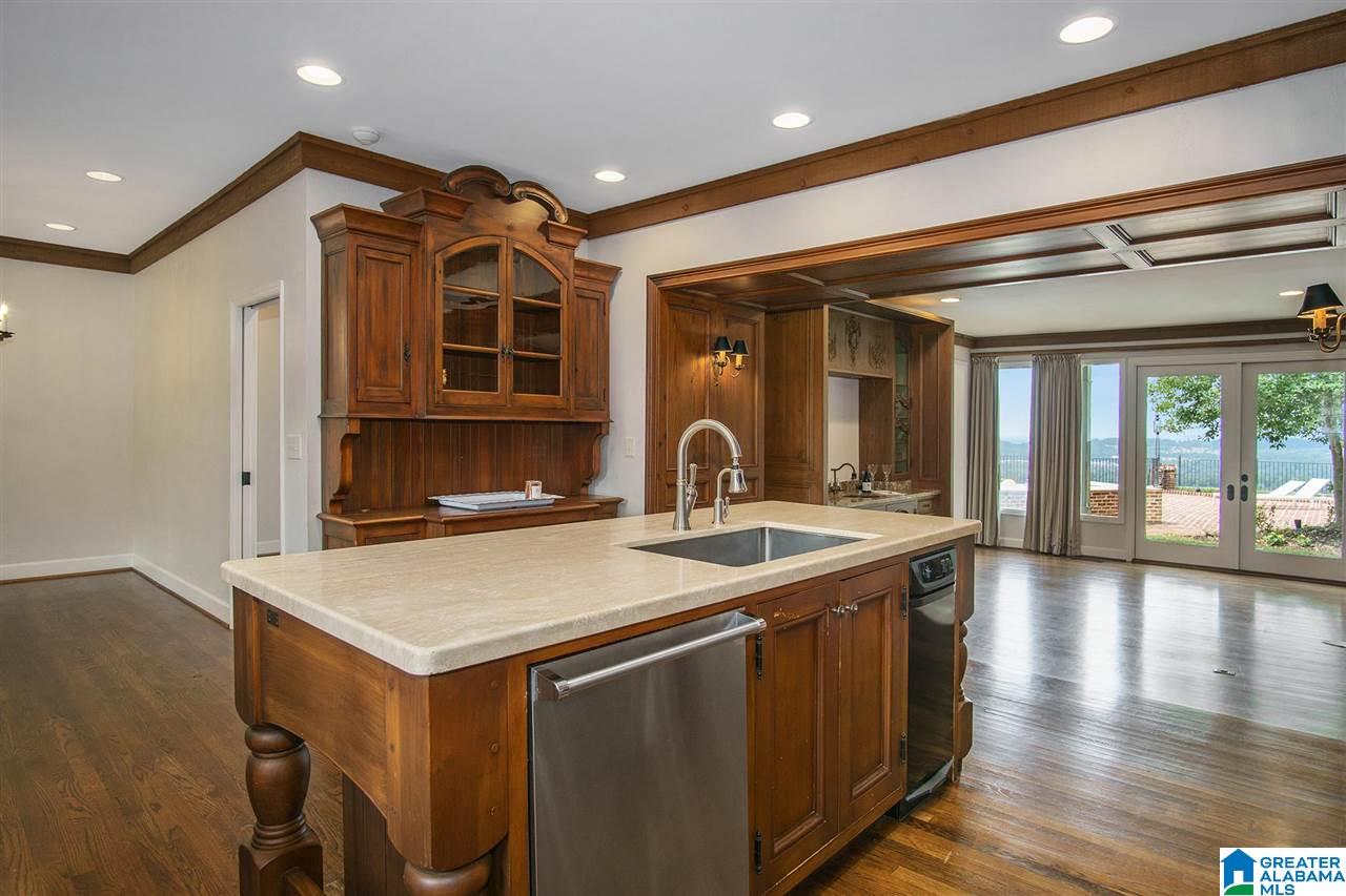 1928 Shades Crest Road Birmingham, AL 35216 - Photo 17 of 49