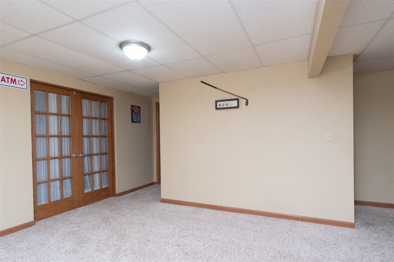 4044 Old Gate Road Rockford, IL 61109 - Photo 13 of 17 Gallery Image 13