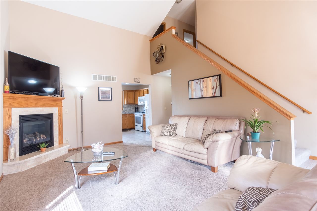4044 Old Gate Road Rockford, IL 61109 - Photo 2 of 17 Gallery Image 2