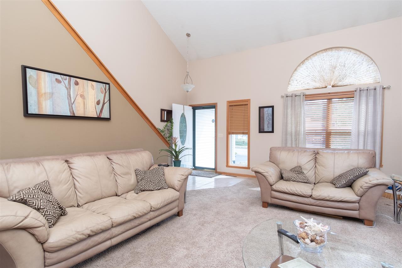 4044 Old Gate Road Rockford, IL 61109 - Photo 3 of 17 Gallery Image 3