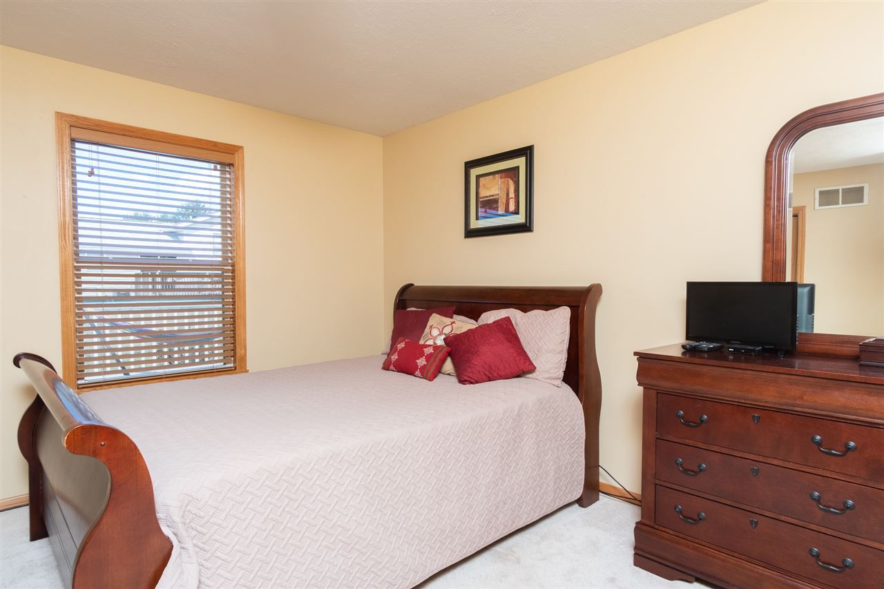 4044 Old Gate Road Rockford, IL 61109 - Photo 6 of 17 Gallery Image 6
