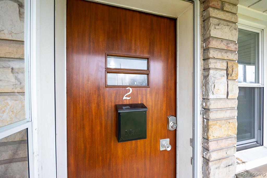 12523 Pennsylvania Road, Unit 2 Riverview, MI 48193 - Photo 4 of 38