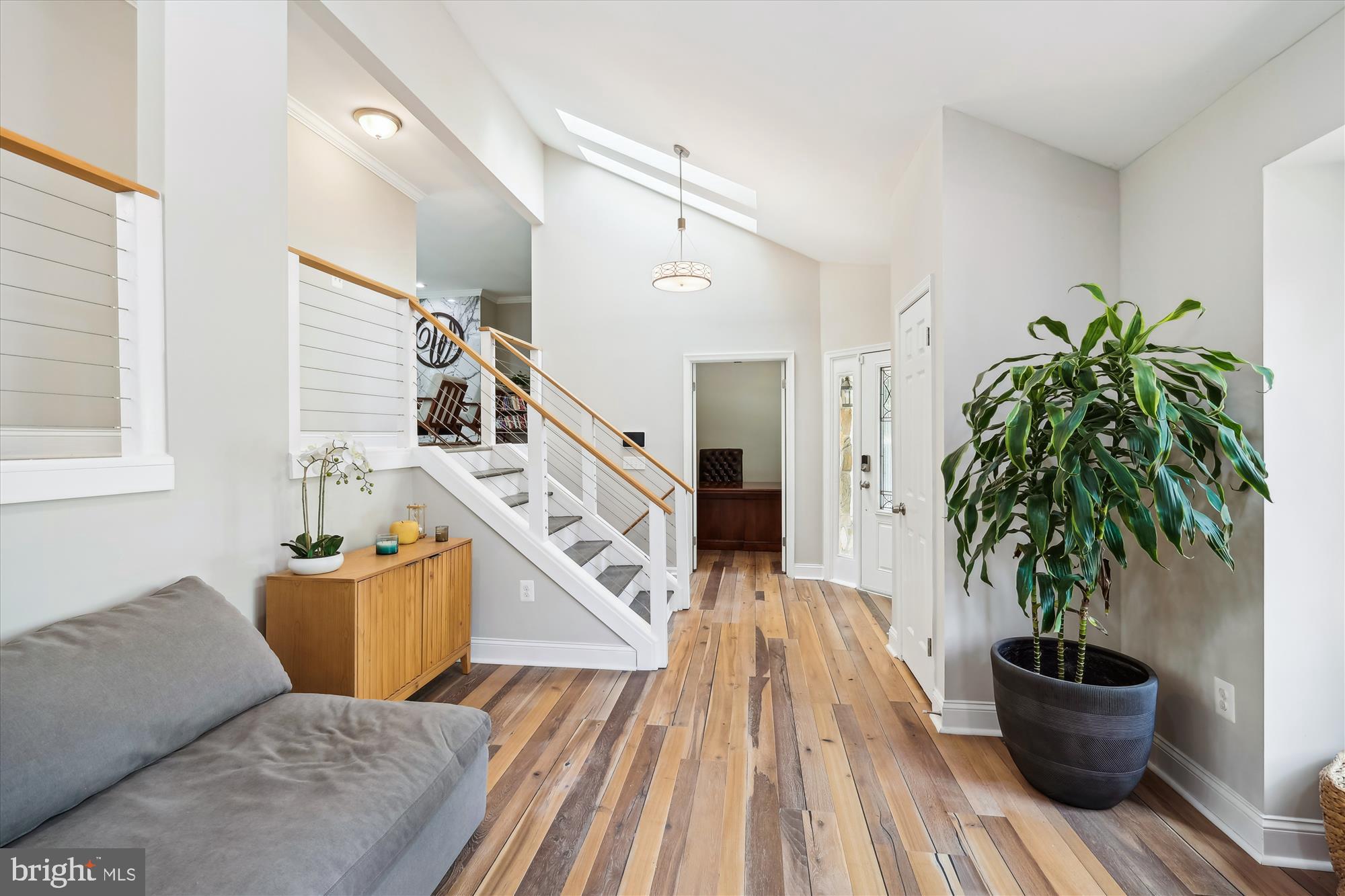2904 Memory Lane Silver Spring, MD 20904 - Photo 31 of 39 Living Room