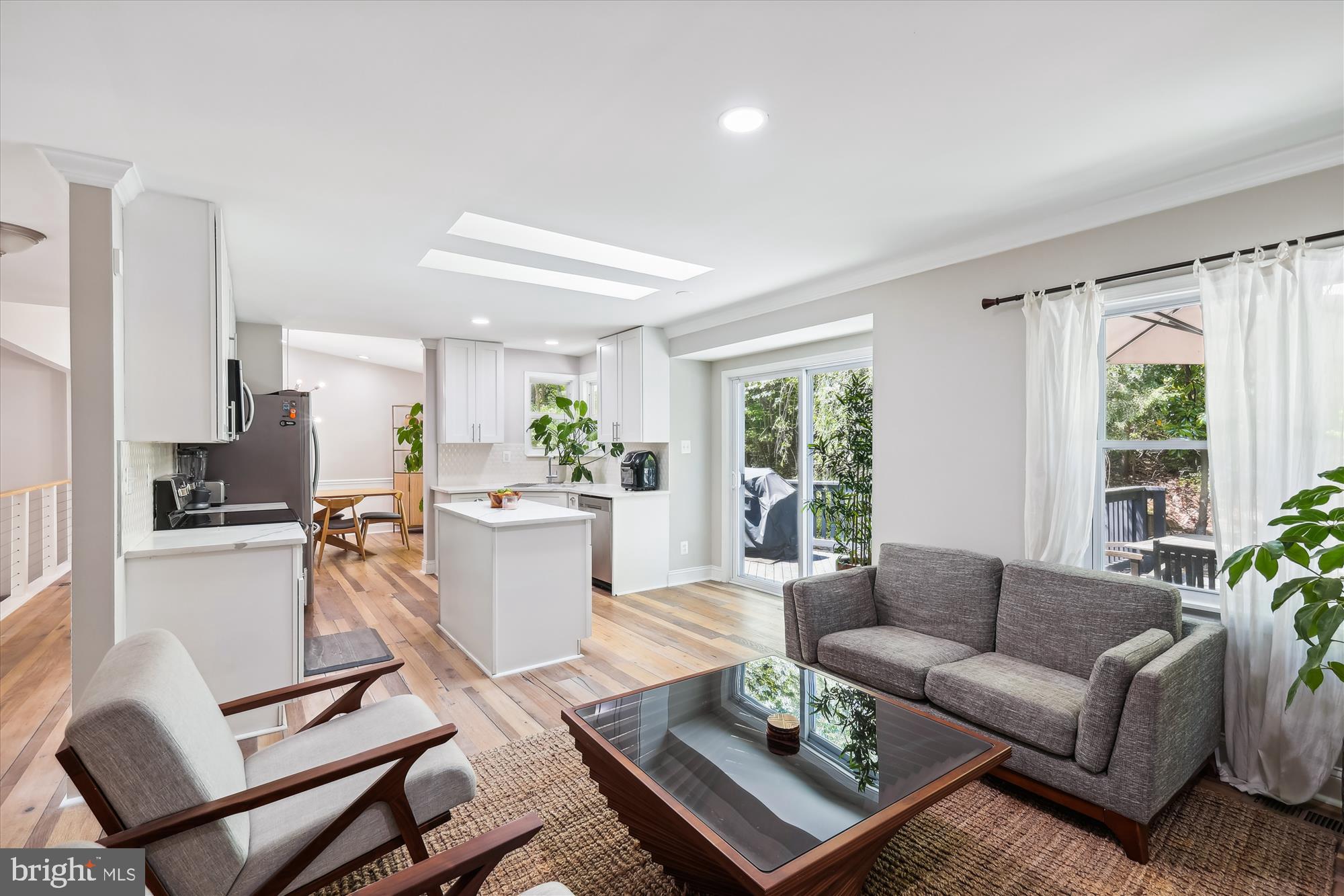 2904 Memory Lane Silver Spring, MD 20904 - Photo 8 of 39 Family Room