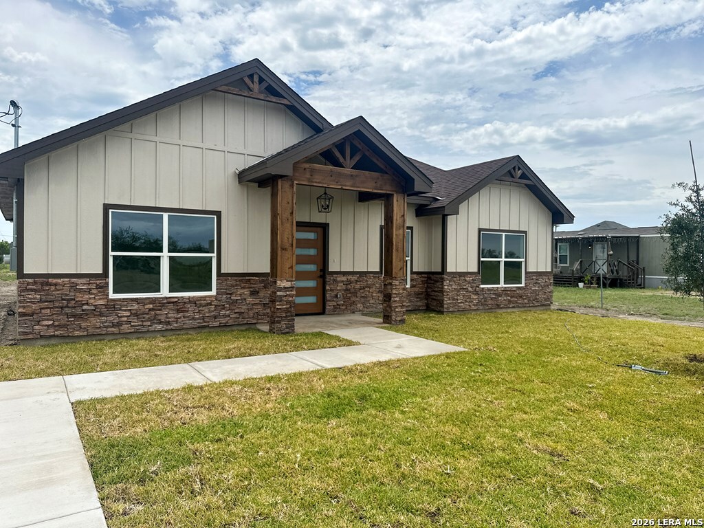 3918 Rancho Eagle Pass, TX 78852 - Photo 2 of 13
