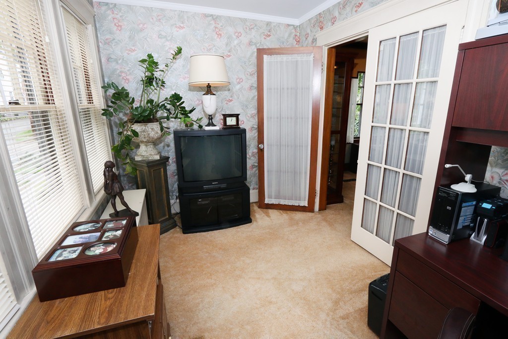 21 Grace Road Medford, MA 02155 - Photo 11 of 21