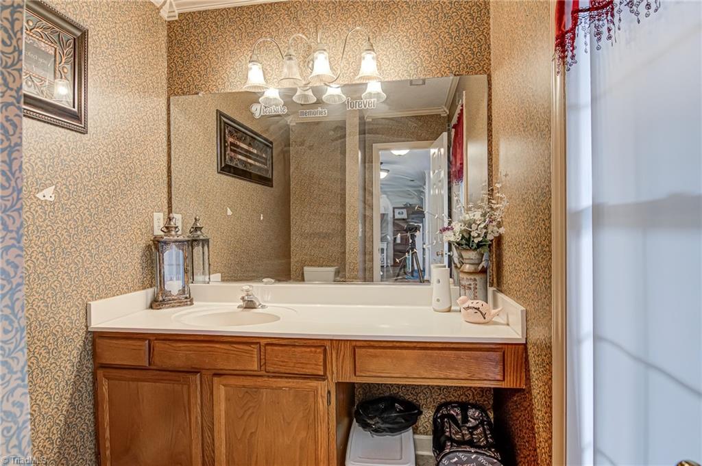536 Adams Gate Road Winston-Salem, NC 27107 - Photo 17 of 29 Gallery Image 17