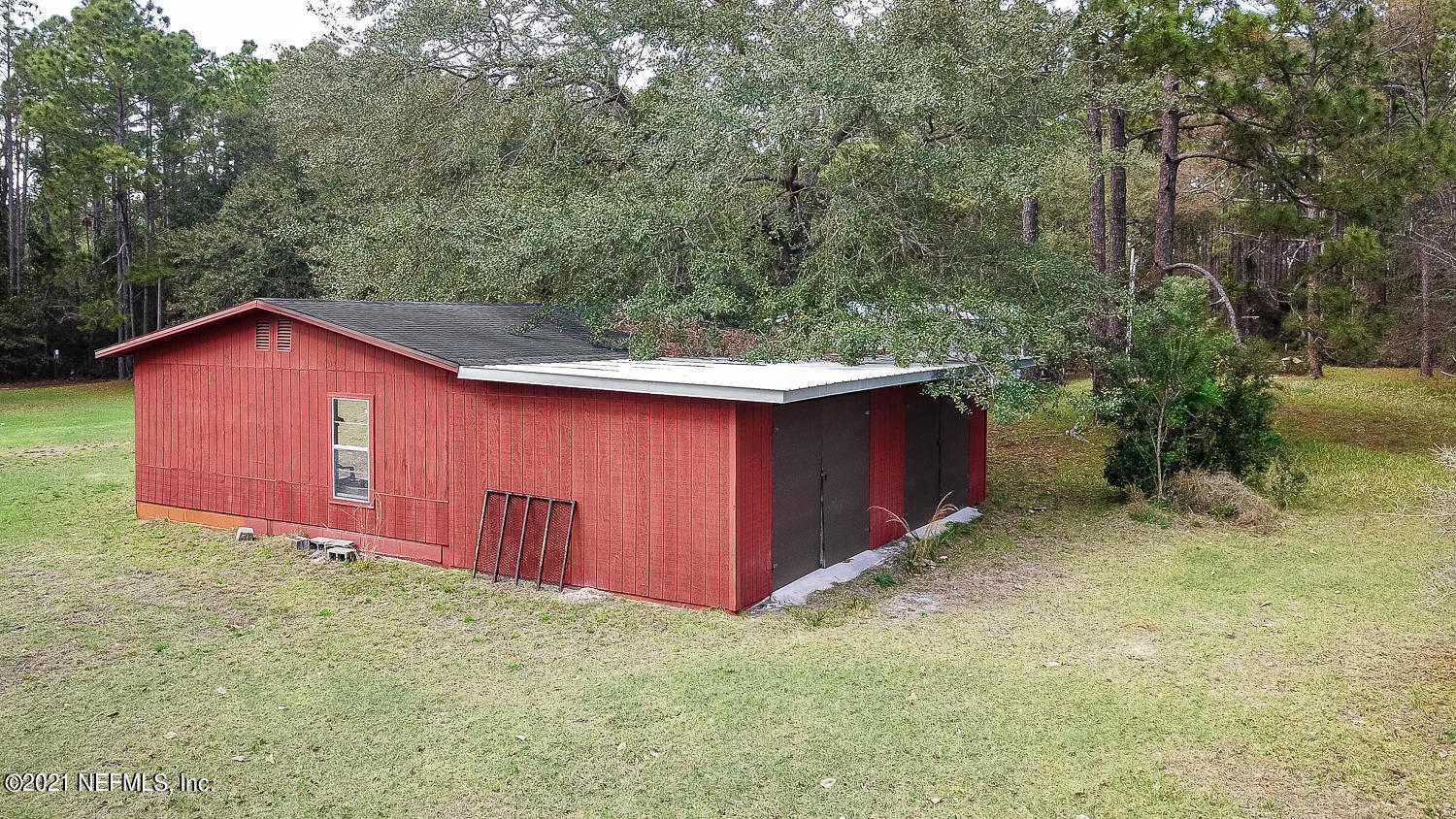8118 Cedar Point Road Jacksonville, FL 32226 - Photo 17 of 60 Ext Pole Barn Rear