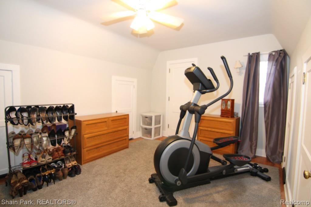 1351 East Maple Road Birmingham, MI 48009 - Photo 21 of 32 Loads Of Storage