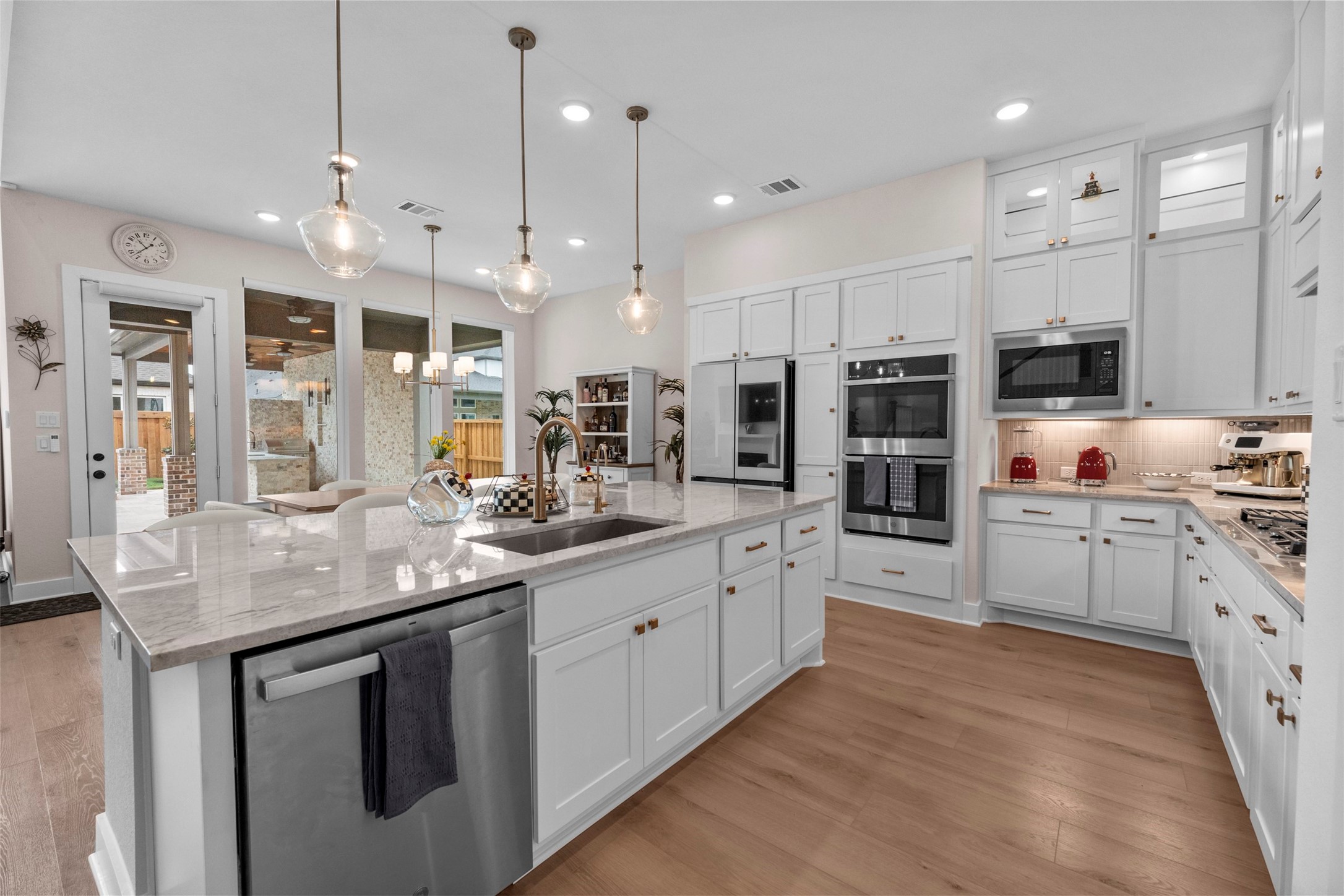 28033 Pebble Park Dr Spring Spring, TX 77386 - Photo 12 of 49 Gallery Image 12