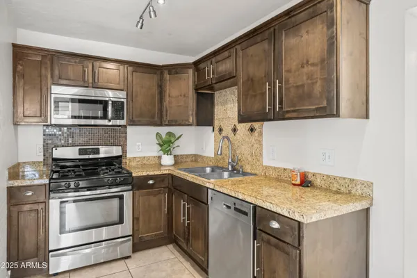 $534,000 | 2647 East Whitton Avenue, Phoenix, AZ 85016