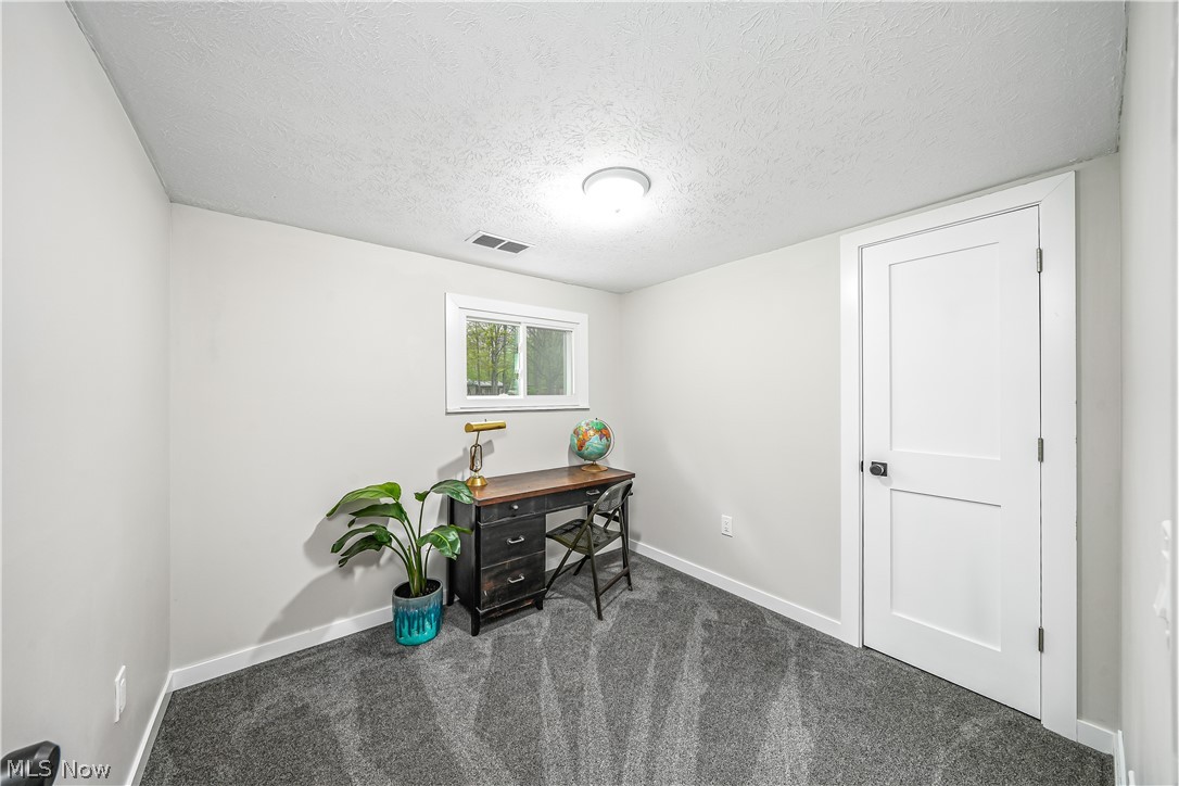9564 Wolf Road Windham, OH 44288 - Photo 26 of 48