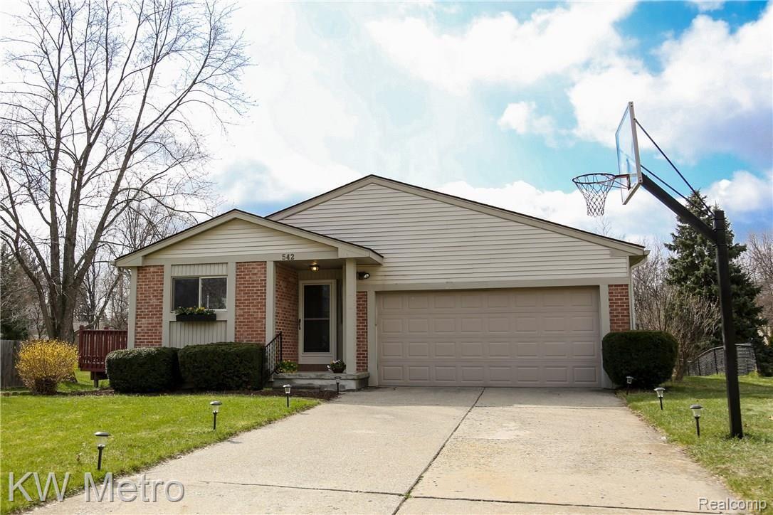 542 Hidden Ridge Drive Troy, MI 48083 - Photo 45 of 46 Hidden Ridge-52.jpg