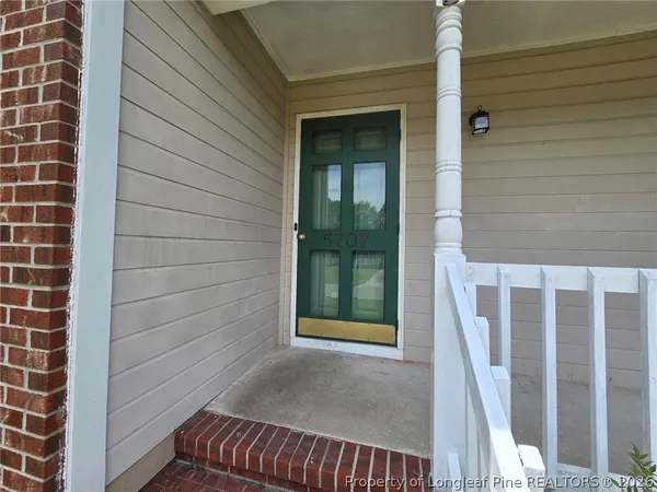 $1,450 | 5707 Lacosta Drive, Hope Mills, NC 28348