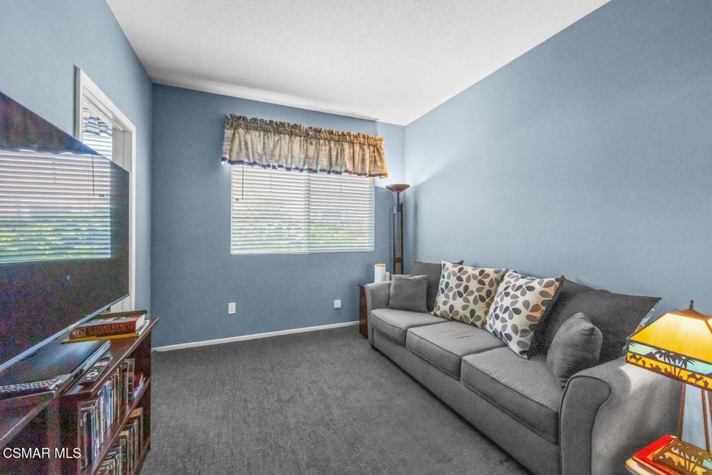 239 Chantilly Circle Simi Valley, CA 93065 - Photo 19 of 31