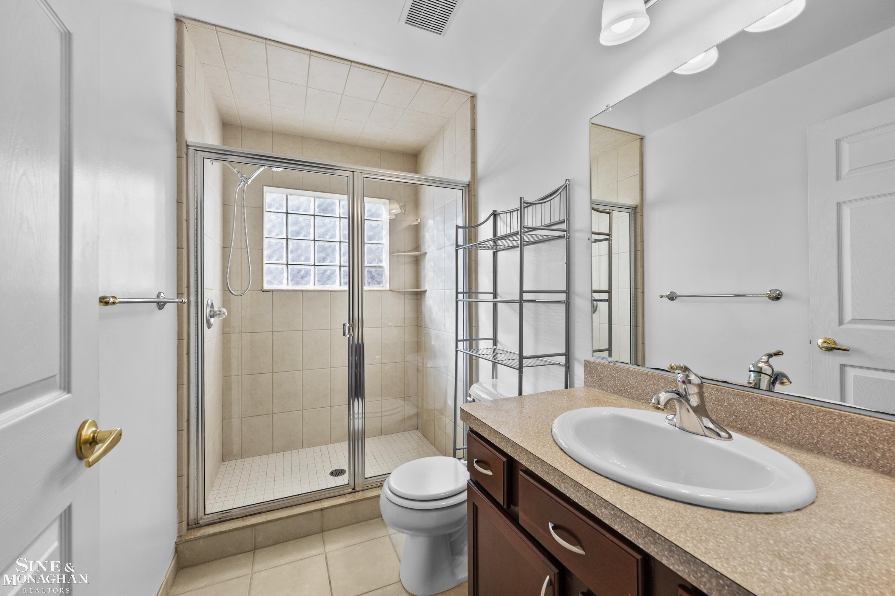 904 Trombley Road Grosse Pointe, MI 48230 - Photo 18 of 27