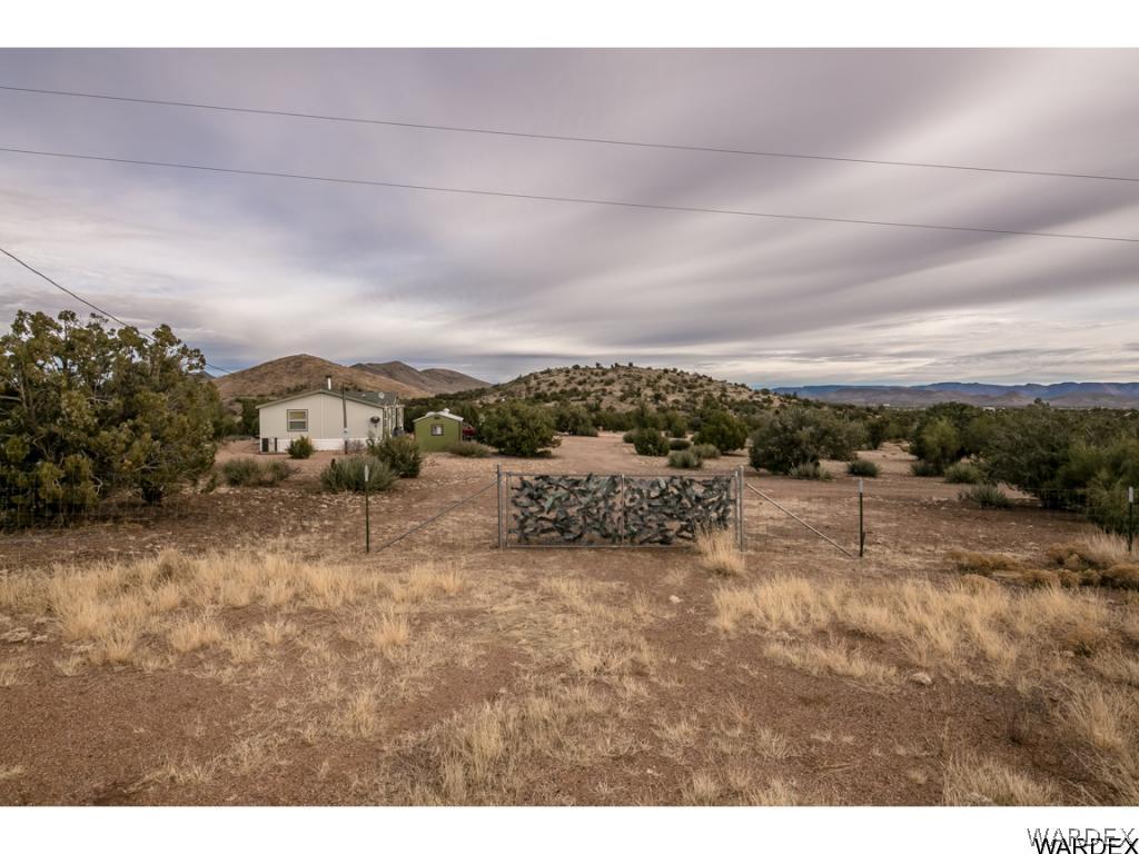 9701 East Blake Ranch Road Kingman, AZ 86401 - Photo 13 of 36 a view of a outdoor space