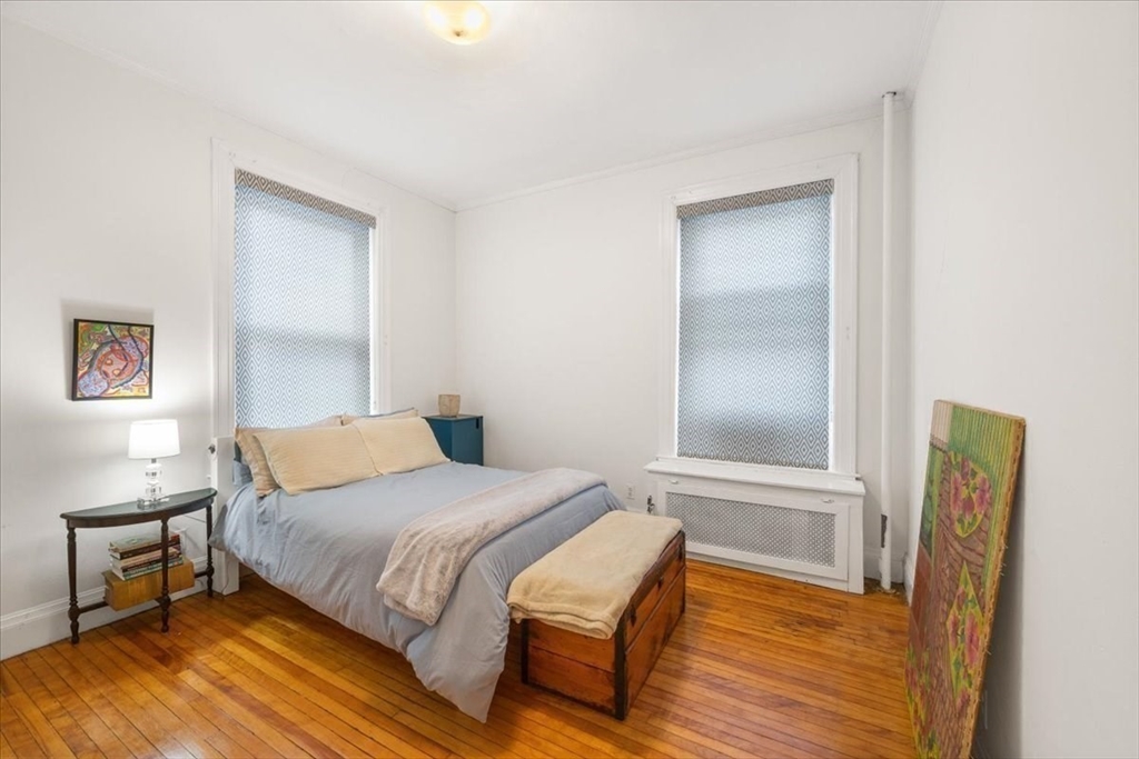 1064 Beacon Street, Unit 7 Brookline, MA 02446 - Photo 16 of 26