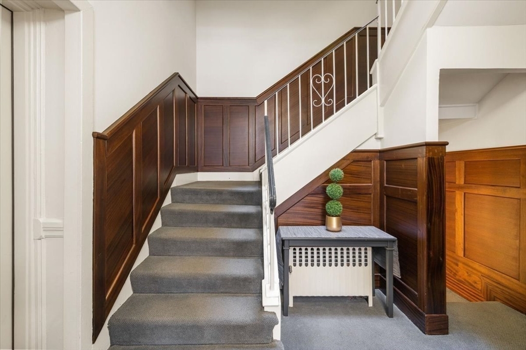 1064 Beacon Street, Unit 7 Brookline, MA 02446 - Photo 5 of 26