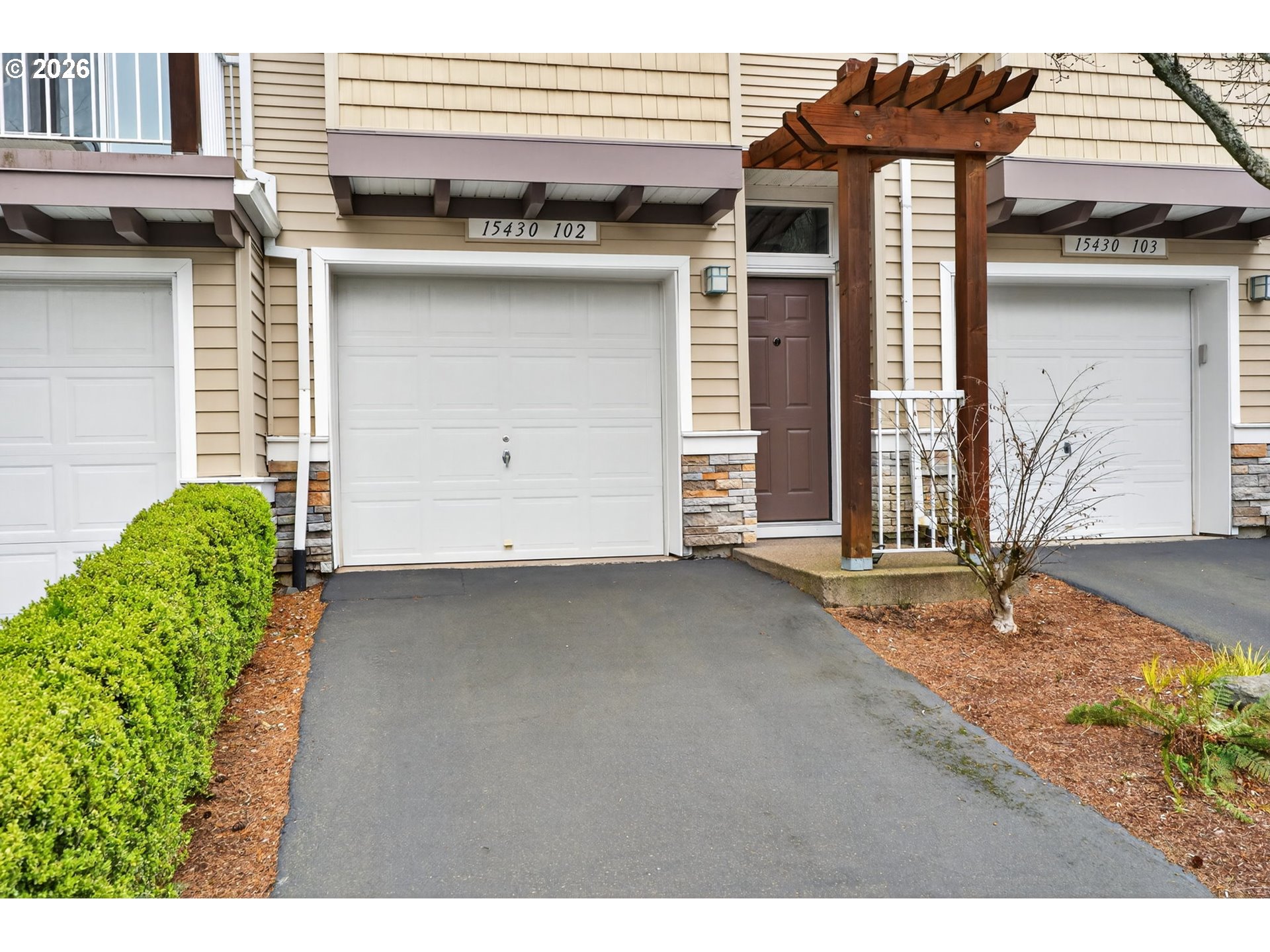 15430 Southwest Sparrow Loop, Unit 102 Beaverton, OR 97007 - Photo 2 of 32