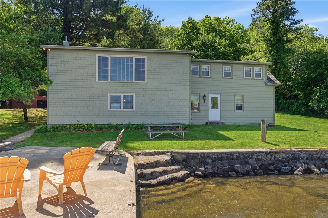 585 Reservoir Road Burrillville, RI 02859 - Photo 4 of 49