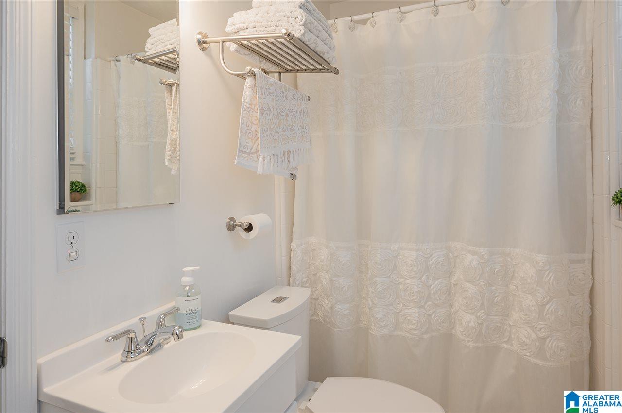1837 Cedarwood Road Birmingham, AL 35216 - Photo 23 of 32
