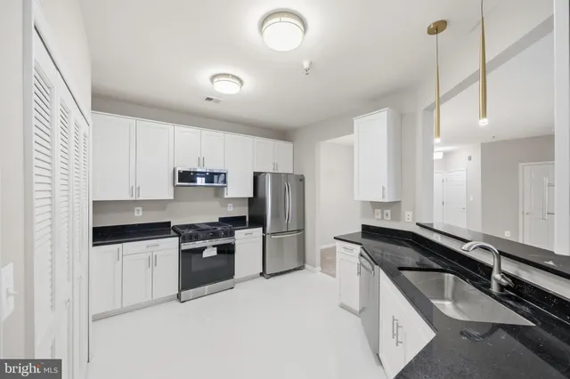 $349,000 | 7210 Darby Downs, Unit A, Elkridge, MD 21075