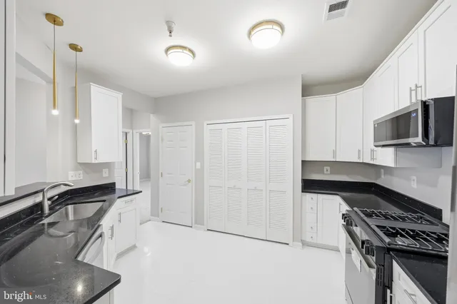 $349,000 | 7210 Darby Downs, Unit A, Elkridge, MD 21075