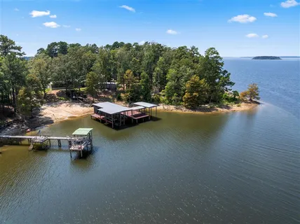 $450,000 | 1120 Falcon Drive, Florien, LA 71429