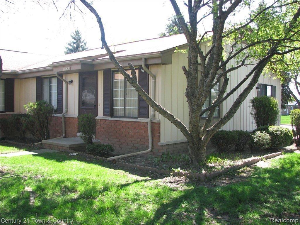 32969 Cedar Ridge Court, Unit 36 Warren, MI 48093 - Photo 14 of 14 IMG_0577