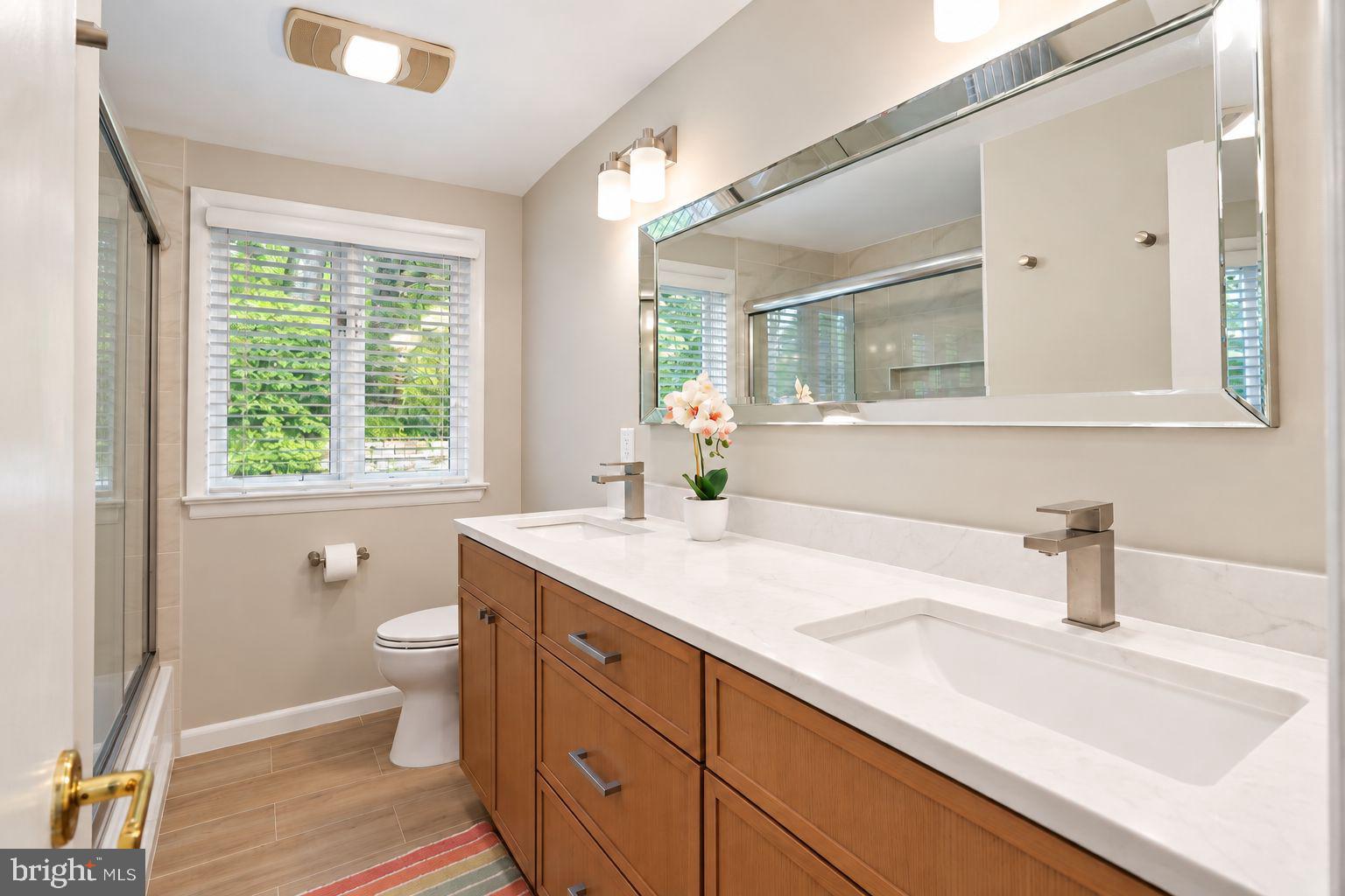 3733 30th Road North Arlington, VA 22207 - Photo 30 of 48 2nd bath
