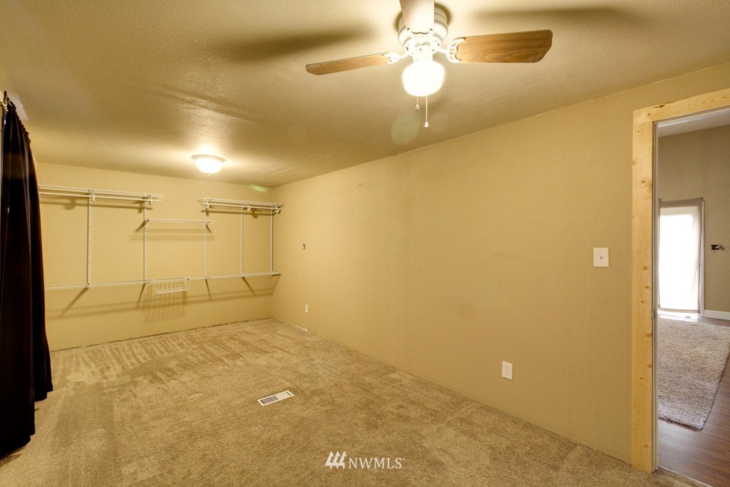 6588 Hart Road Prescott, WA 99348 - Photo 24 of 40
