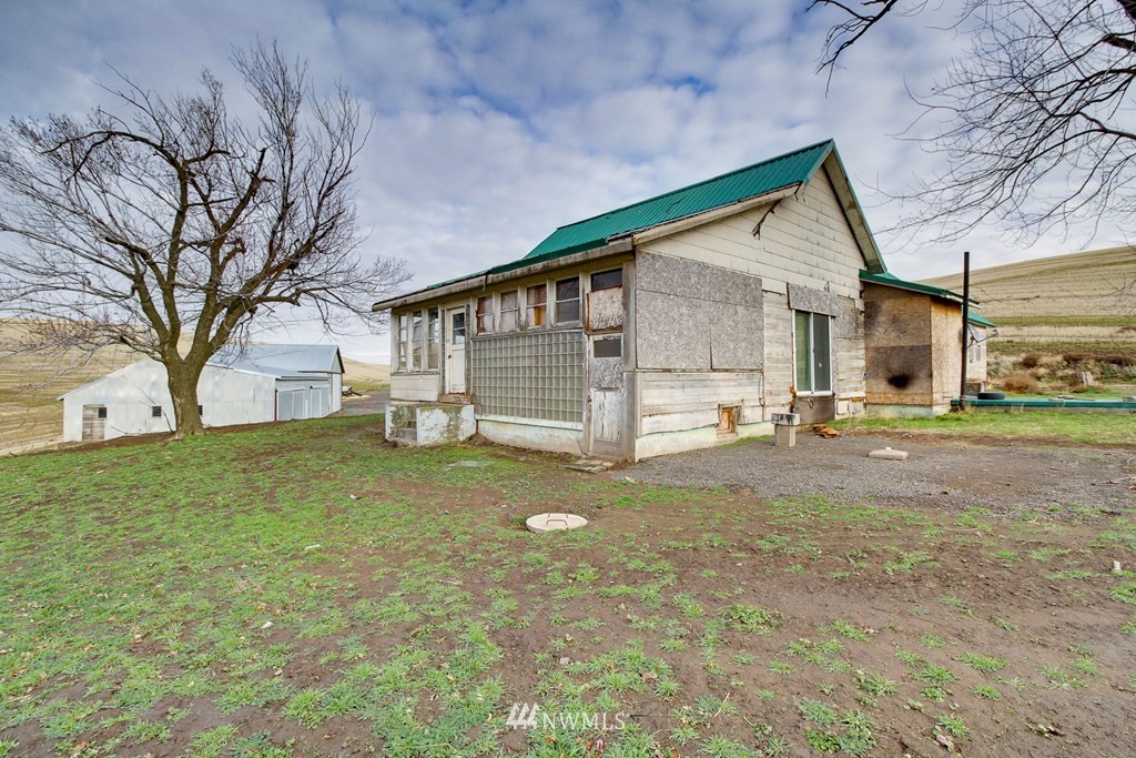 6588 Hart Road Prescott, WA 99348 - Photo 9 of 40