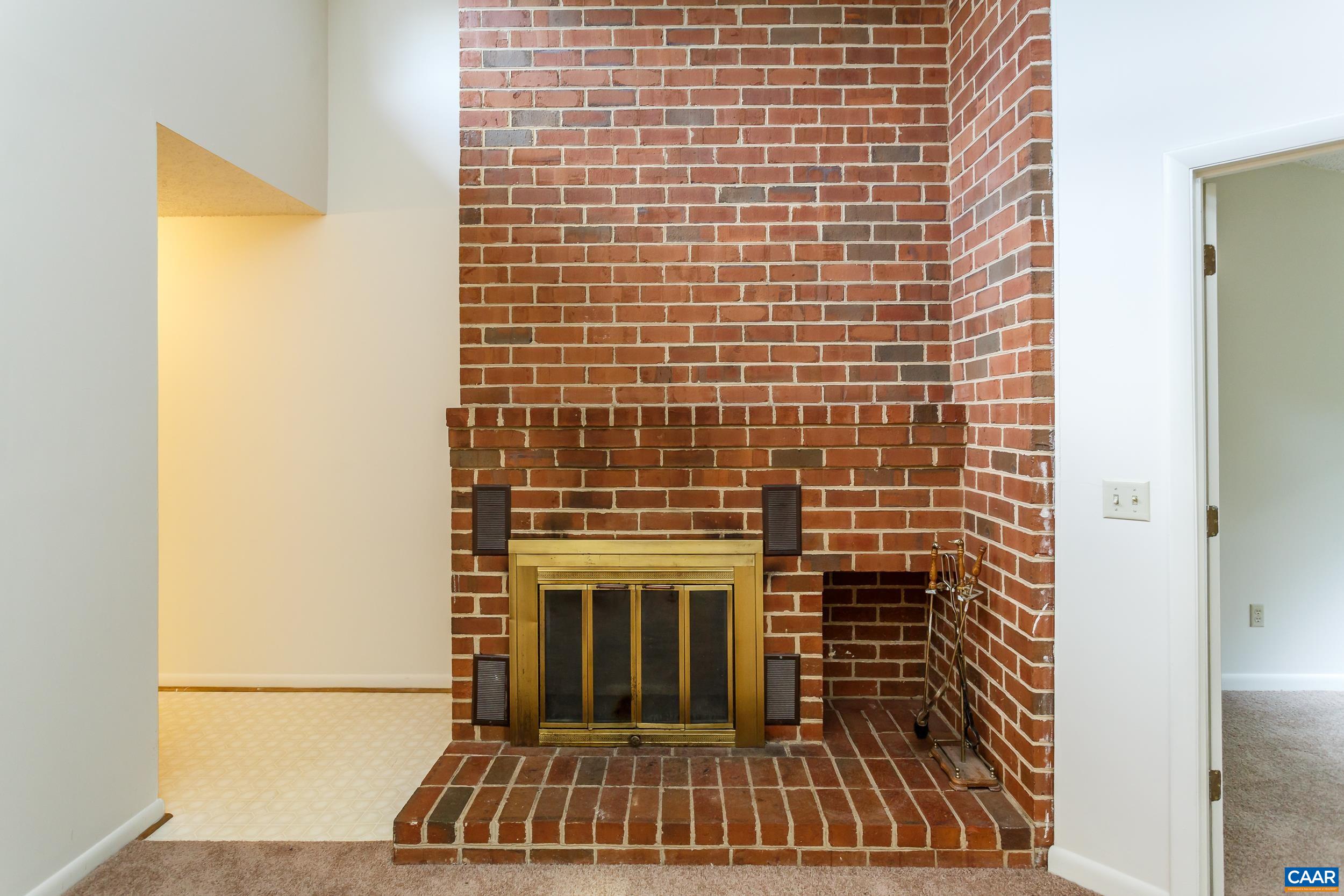 115 Turtle Creek Road, Unit 11 Charlottesville, VA 22901 - Photo 5 of 15