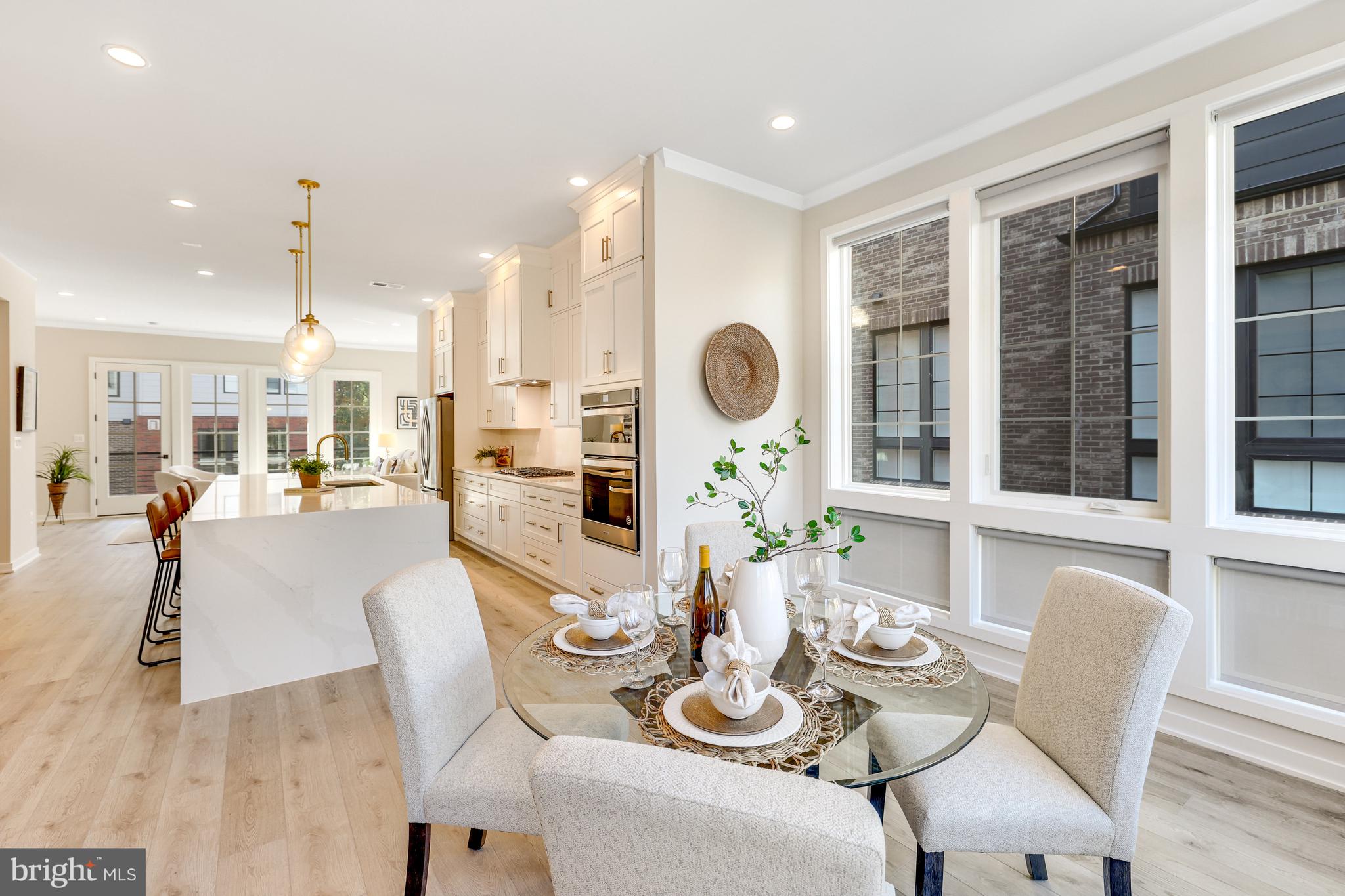 11723 Paysons Way Reston, VA 20191 - Photo 19 of 51 a dining room with furniture and window