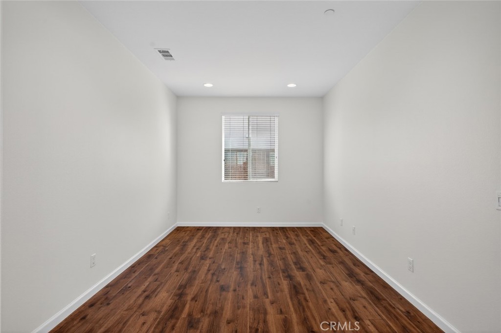 30167 Pine Needle Road Menifee, CA 92585 - Photo 15 of 37