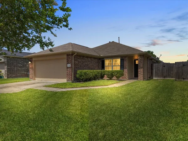 $240,000 | 845 Indigo Springs Lane, La Marque, TX 77568
