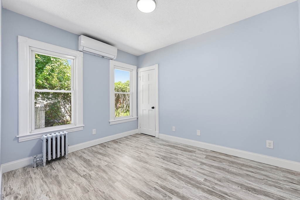 60 Barrison Street Springfield, MA 01109 - Photo 20 of 42 Gallery Image 20