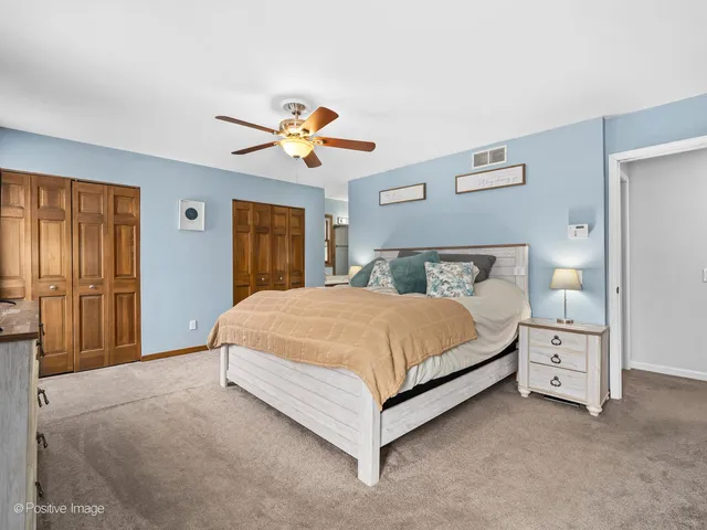 $384,900 | 1930 Sapphire Lane, Aurora, IL 60506