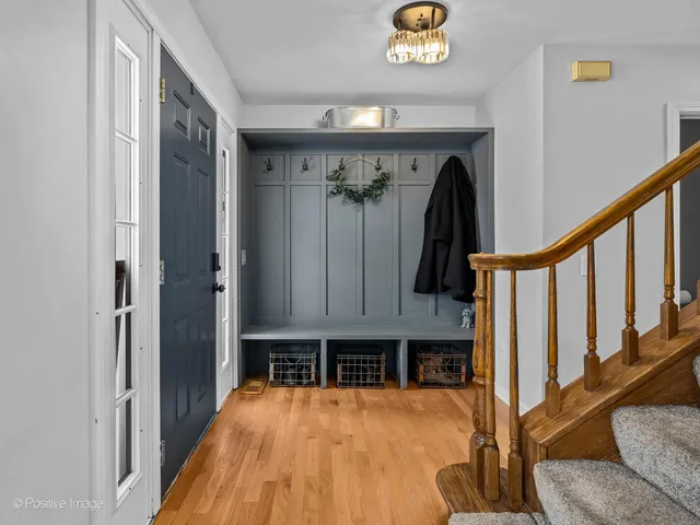 $384,900 | 1930 Sapphire Lane, Aurora, IL 60506