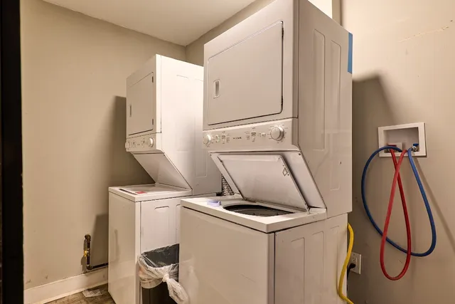 $1,350 | 198 Court Street, Unit 9, Binghamton, NY 13901