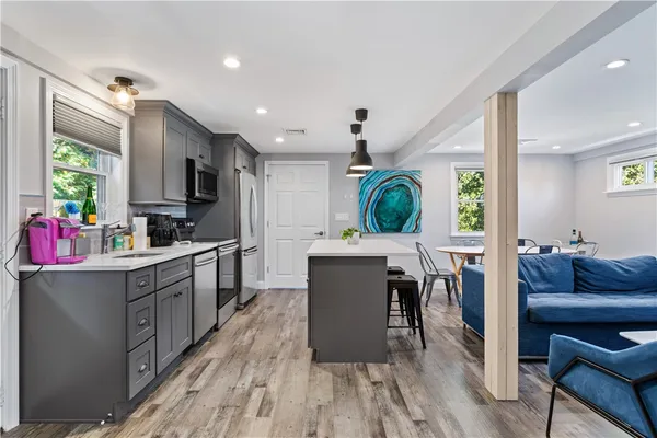 $1,800,000 | 4 James Street, Middletown, RI 02842